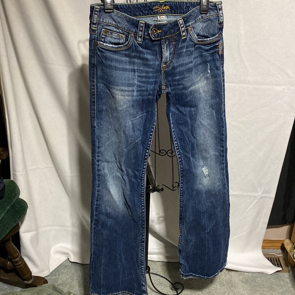 Silver Jeans - Picture 4 of 9